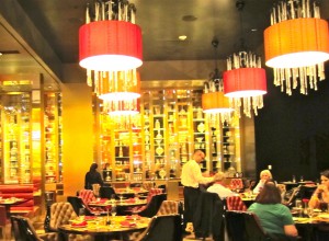 Golden Dining!